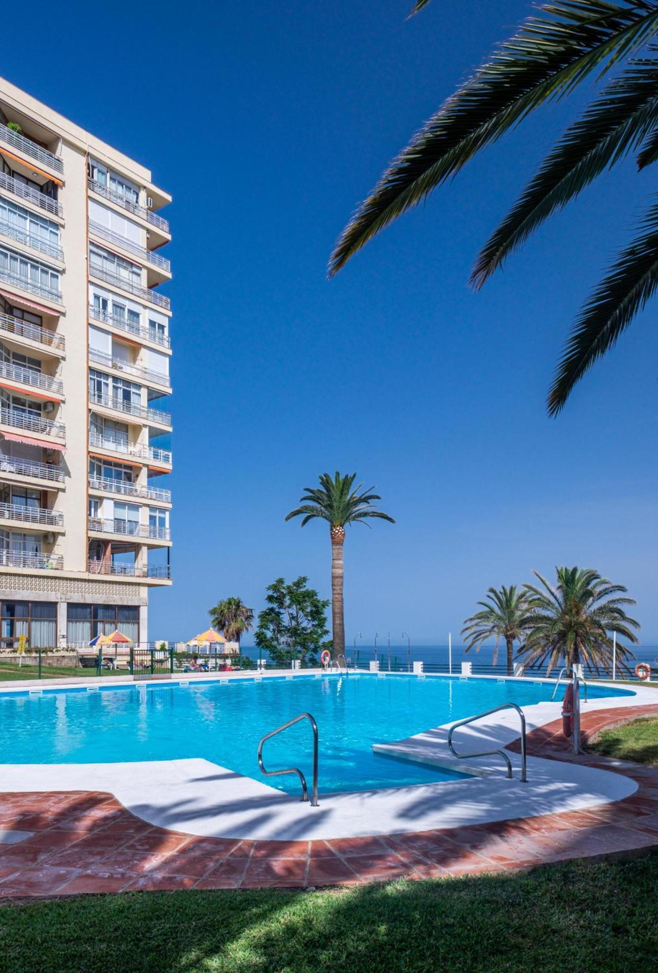 The White Rock Private Access To The Appartement *